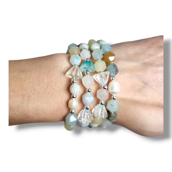 Amazonite and White Jade Bracelets - Picture 4 of 4